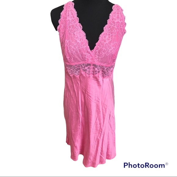 NK Imode Other - NK Imode Morgan Iconic Bust-Support Silk Chemise in Pink